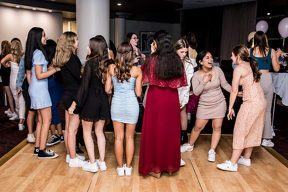 Isabella's 16th-276