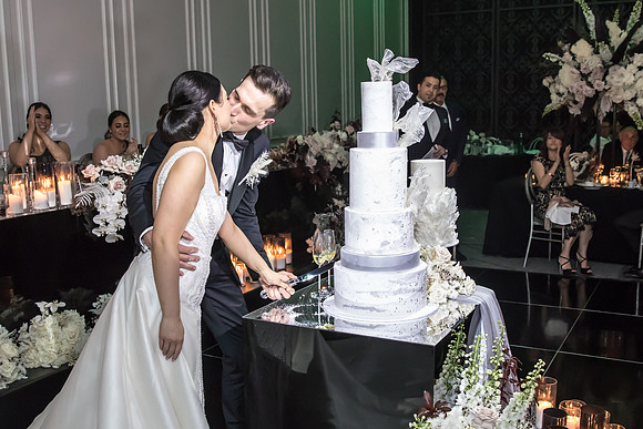 Reception B&T-144