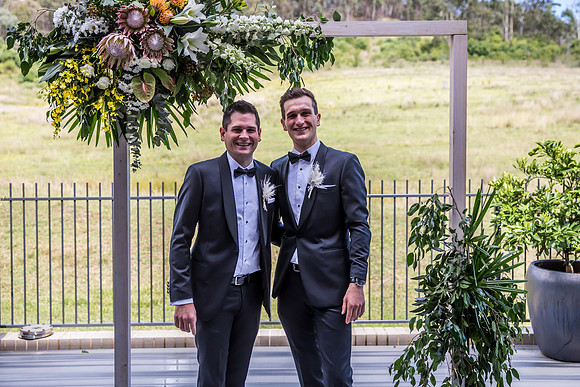 Groom B&T-141