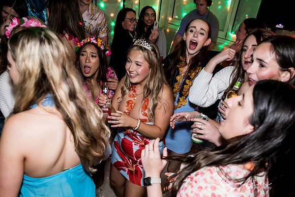 Bella's 18th-167