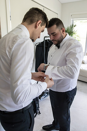 Groom B&T-122