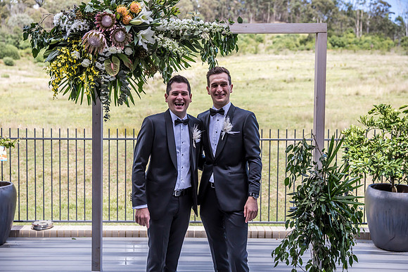 Groom B&T-139
