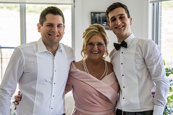 Groom B&T-112