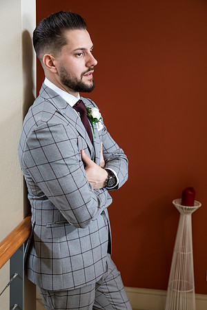 Groom E&J-142