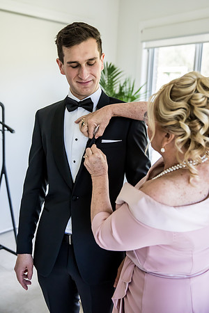 Groom B&T-126