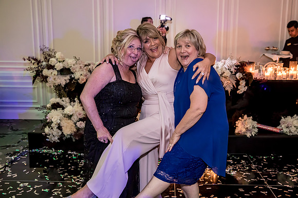 Reception B&T-212