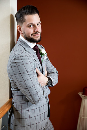 Groom E&J-148