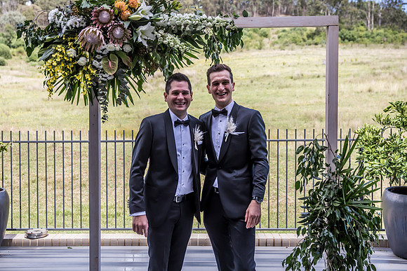 Groom B&T-140