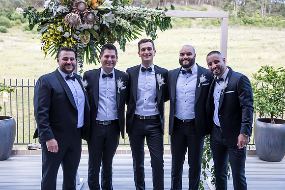 Groom B&T-172