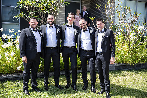Groom B&T-174