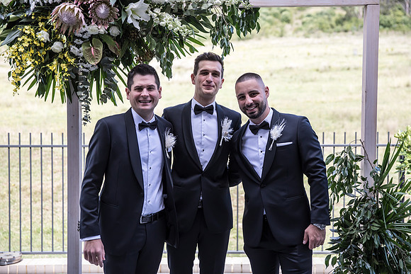 Groom B&T-148