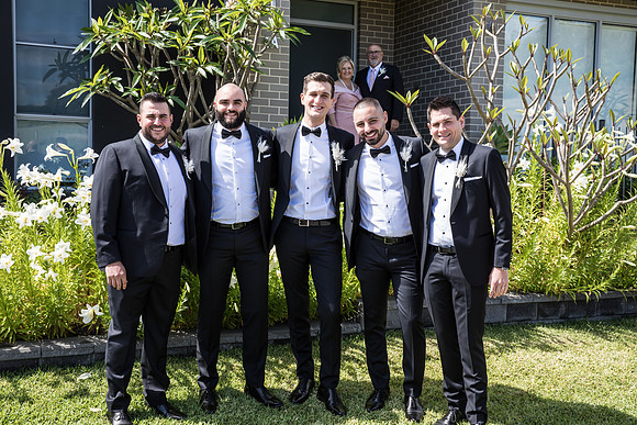 Groom B&T-175