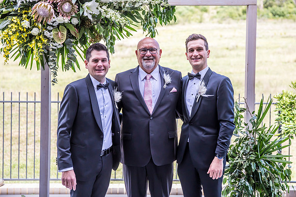 Groom B&T-145