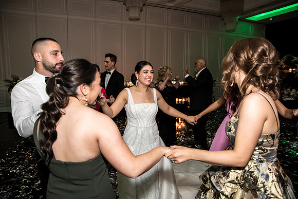 Reception B&T-183