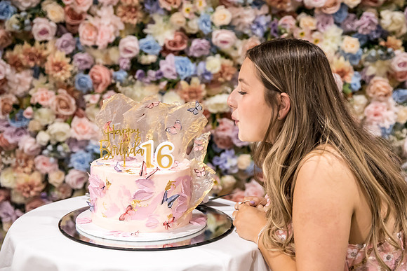 Isabella's 16th-216