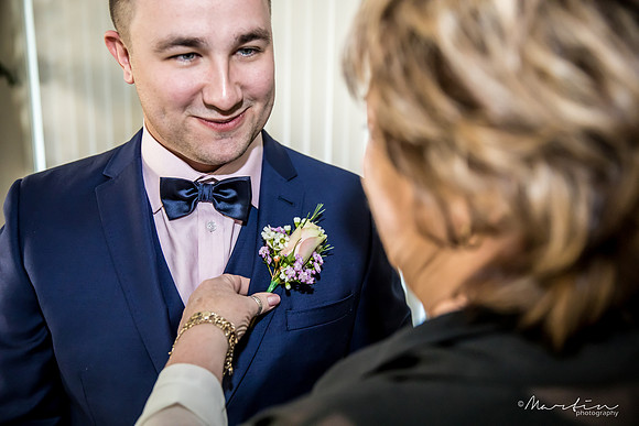 Groom L&K-128