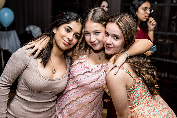 Isabella's 16th-187