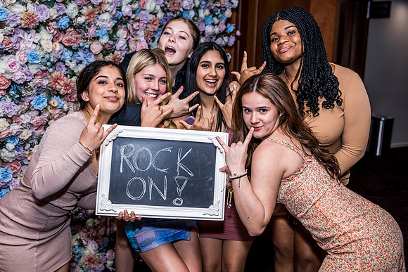 Isabella's 16th-136