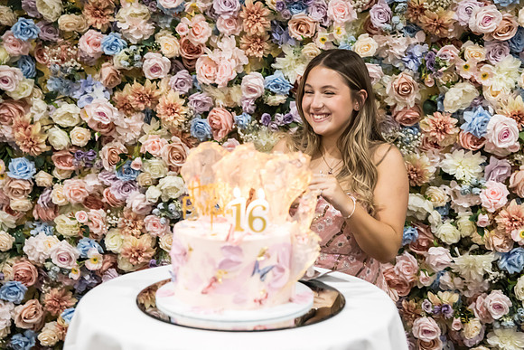 Isabella's 16th-214