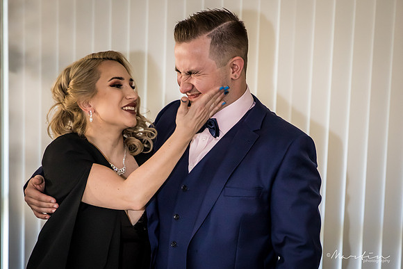 Groom L&K-111