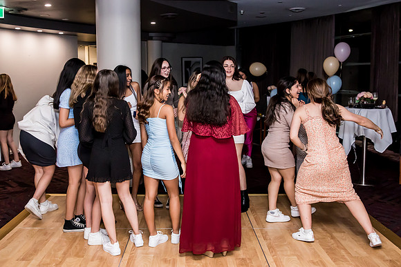 Isabella's 16th-277