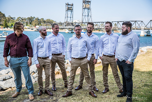 Groom G&B-19