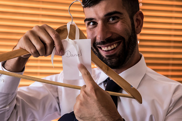 Groom A&P-100