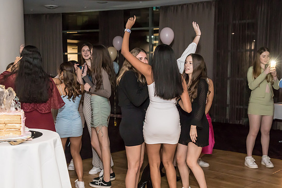 Isabella's 16th-271