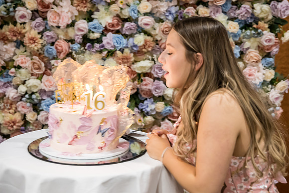 Isabella's 16th-215